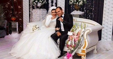 السيسى يبعث رسالة تهنئة لعروسين فى المنوفية دعياه لحضور حفل زفافهما