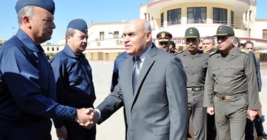 وزير الدفاع يغادر إلى باكستان فى زيارة رسمية تستغرق عدة أيام