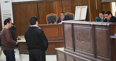وصول المتهمين فى قضية "رشوة موانئ بورسعيد" لحضور ثالث جلسات محاكمتهم