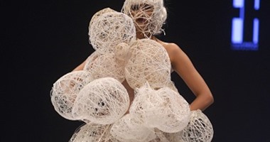 بالصور ..عرض أزياء غريب لمصممة الأزياء الباكستنية "Sonya Battla"