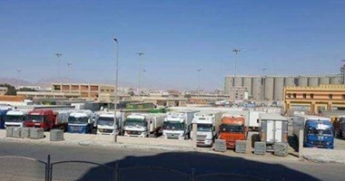 حظر عبور الشاحنات ذات الحمولة الزائدة بطريق شريان الشمال بين مصر والسودان