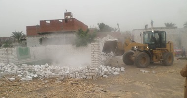 حملات للنظافة العامة ورفع الإشغالات بمدينة الفيوم