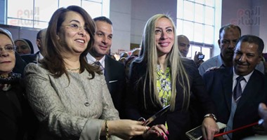 وزيرة التضامن تفتتح معرض "ديارنا" للأسر المنتجة بمدينة نصر