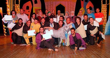 عرض مسرحية "قضية ظل الحمار"  بقصر ثقافة أحمد بهاء الدين