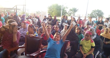 بالفيديو والصور.. صيدلة عين شمس تحتفل بأطفال متلازمة داون بمشاركة نجم "مسرح مصر"