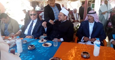 بالصور.. وزير الأوقاف يلتقى بمشايخ وعواقل بدو جنوب سيناء