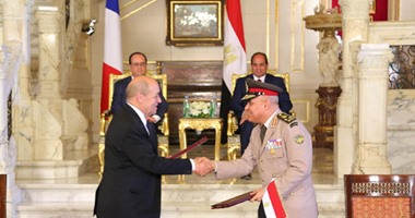 بالفيديو.. وزارتا الدفاع المصرية والفرنسية توقعان اتفاقية تعاون فى مجال الفضاء