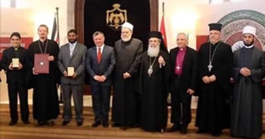 على جمعة ينشر صورة من مشاركته فى أسبوع "الوئام بين الأديان" بحضور ملك الأردن