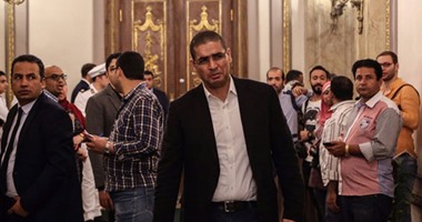 مشادات كلامية بين خالد يوسف ومحمد أبو حامد فى مجلس النواب