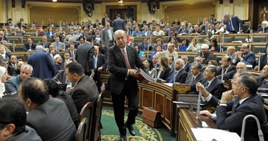 مصادر: التعديل الوزارى يصل البرلمان مع وصول على عبد العال مقر المجلس