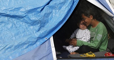 اليونان: السماح بخروج طالبى اللجوء من مخيمات احتجازهم