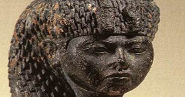 وزير الآثار يفتتح معرض "سيناء:مهد الكتابة الأبجدية" بالمتحف المصرى الاثنين