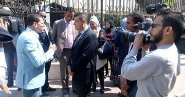 بالصور.. عمرو عبدالحميد يناقش قضية حملة الماجستير فى "حوار القاهرة"