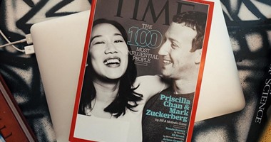 زوجة مارك زوكربيرج تظهر برفقته على غلاف مجلة تايم