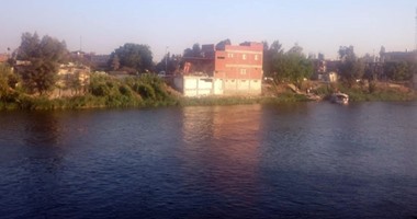 شرطة البيئة والمسطحات تزيل 16 حالة تعد على نهر النيل بالوراق