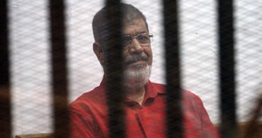 9 معلومات عن آخر جلسات محاكمة مرسى بقضية "التخابر مع حماس"