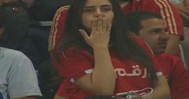 بعد شهرة مشجعة الأهلى.. 5 وجوه من منصات الجمهور حصدت أضواء الماتشات
