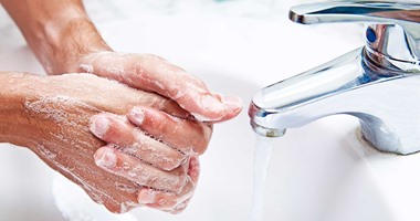 مش كل غسيل هيخلصك من الجراثيم.. الطريقة الصحيحة لغسل اليدين فى 6 خطوات