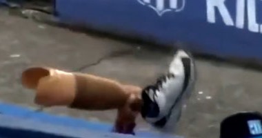 بالفيديو.. مشجع يستغنى عن أقدامه فرحاً بهدف فريقه فى الدورى الأرجنتينى