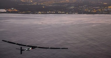 قائدى Solar Impulse 2: رحلات طائرة الطاقة الشمسية تعكس قدرة تحمل البشر