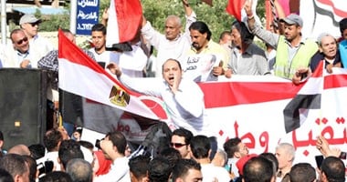 شباب "مستقبل وطن" يصلون ميدان مصطفى محمود للمشاركة فى احتفال عيد تحرير سيناء