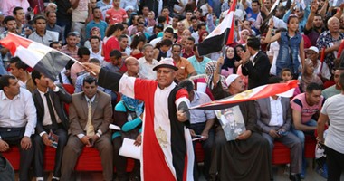 المصريون يستعيدون أجواء 30 يونيو باحتفالية "مستقبل وطن" بتحرير سيناء بـ"عابدين"