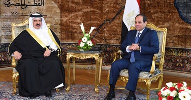بالصور.. الرئيس السيسي يرحب بملك البحرين.. ويؤكد عمق العلاقات بين البلدين
