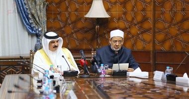 بالصور.. ملك البحرين يصل مشيخة الأزهر للقاء الإمام الأكبر وكبار العلماء