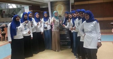 طالبات "إعلام القاهرة" ينظمن مبادرة عن "بنك المعرفة" ضمن مشروعات التخرج