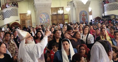 الكنيسة الأرثوذكسية فى لندن تقيم قداس عيد القيامة بحضور دبلوماسى رفيع