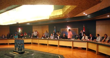 مجلس "الصحفيين" يدعو لاجتماع طارئ بعد اقتحام قوات الأمن لمبنى النقابة