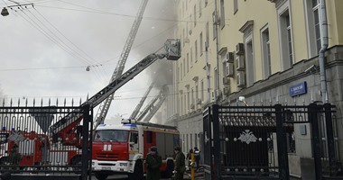 بالصور.. اندلاع حريق ضخم فى أحد مبانى وزارة الدفاع الروسية
