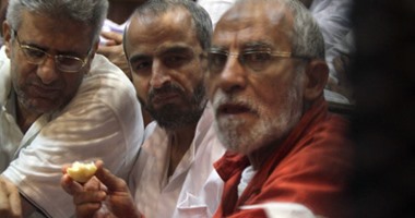 بدء نظر محاكمة بديع و738 متهما فى قضية "فض اعتصام رابعة"