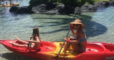 بالفيديو والصور.. شاهد بريتنى سبيرز  تقضى "العطلة" مع أسرتها فى  هاواى