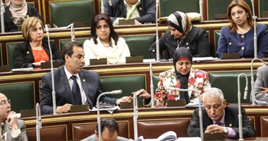 البرلمان يعقد 7 جلسات الأسبوع المقبل لتحديد مصير حكومة شريف إسماعيل