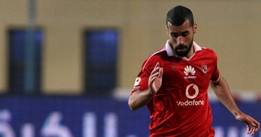 عبد الله السعيد و10 لاعبين يروجون لـ"تيشرت" الأهلى الجديد