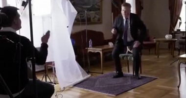 بالفيديو.. رئيس وزراء أيسلندا ينفجر غاضباً بعد سؤاله عن تورطه فى وثائق بنما