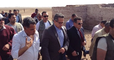 بالصور.. وزير الآثار يتفقد مزارات منطقة "رمانة" بسيناء