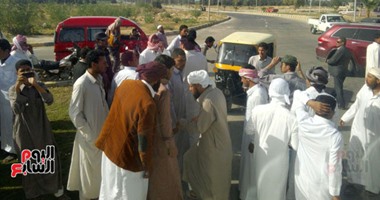 بالصور.. الأمن يقبض على 2 من أهالى "الحزام الأخضر" ووفد البرلمان يتدخل للإفراج عنهما