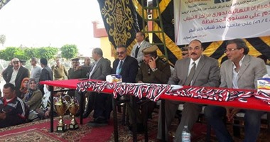 بالصور.. محافظ القليوبية يحضر نهائى دورى مراكز الشباب باستاد كفر شكر