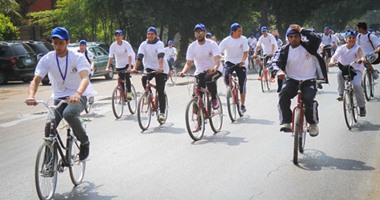بالفيديو والصور.. ماراثون لسباق الدراجات بكورنيش المعادى احتفالا بعيد العمال