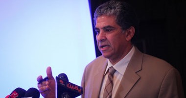 وزير البيئة: مصر لها خبرة تفاوضية وفنية فى مجال الطاقة المتجددة بأفريقيا