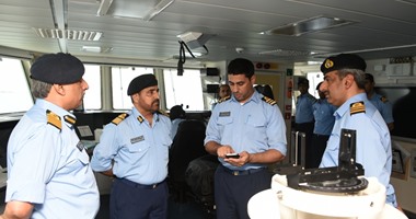 قائد البحرية السلطانية العمانية يتابع فعاليات التمرين البحرى "خنجر حاد"