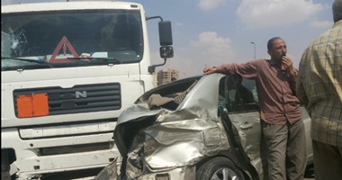 إصابة 6 أشخاص فى حادث تصادم سيارتين بكفر الشيخ