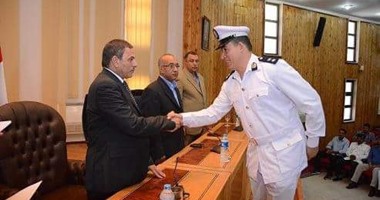 بالصور.. مدير أمن البحر الأحمر يلتقى الضباط والأفراد ويكرم 45 منهم