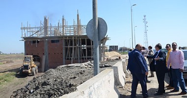 محافظ البحيرة يقود حملة لإزالة التعديات على الأراضى الزراعية