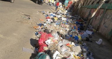 "واتس آب اليوم السابع": القمامة تحاصر شارع المعهد الدينى بالعصافرة