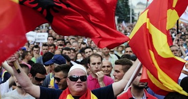الآلاف يتظاهرون فى براج للمطالبة بالمزيد من حقوق المثليين