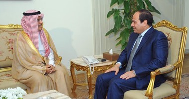 السيسى ورئيس "أكوا باور" السعودية يتفقان على إنشاء محطات لتوليد الكهرباء