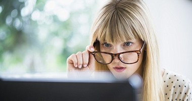 9 نصائح تخفف ضرر الكمبيوتر على عيونك وتحافظ على قوة إبصارك